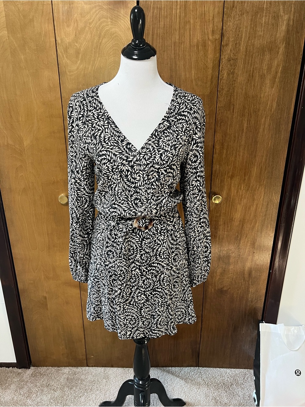 NWOT H&M Black and White Printed Dress with Belt